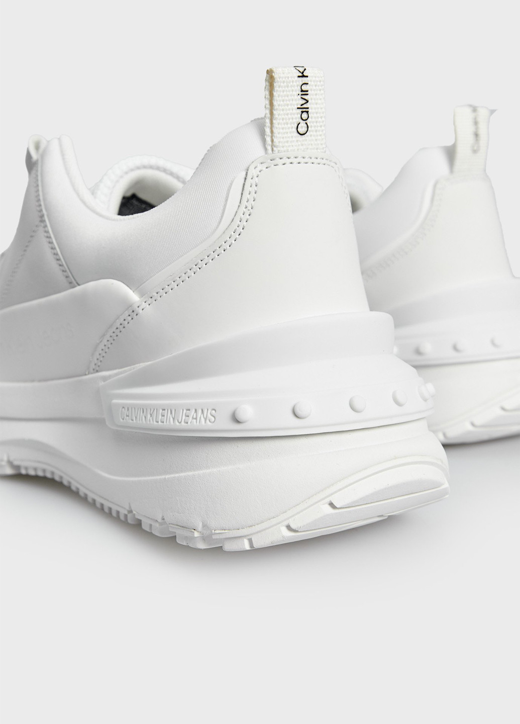 Белые демисезонные кроссовки Calvin Klein Jeans