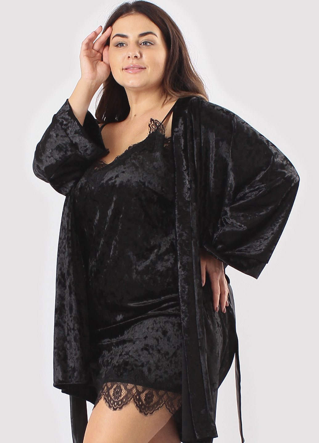 Чорний демісезонний комплект (нічна сорочка, халат) Ghazel