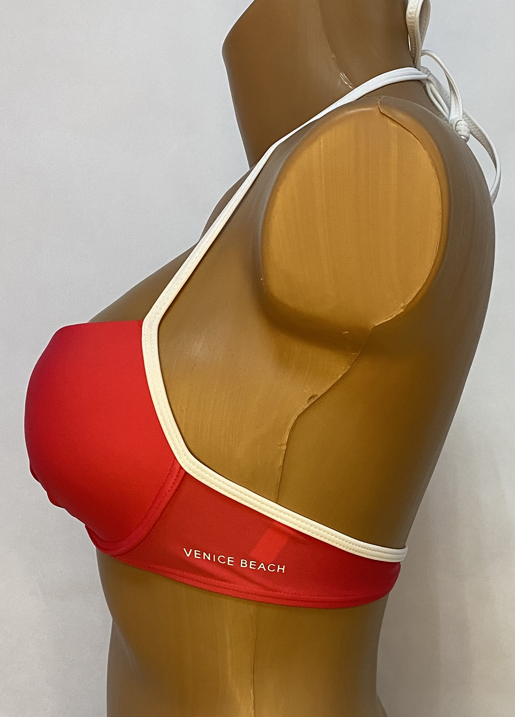Купальный лиф Venice Beach халтер однотонный красный пляжный трикотаж, полиамид