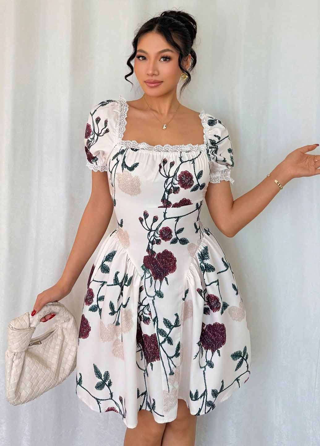 Белое кэжуал платье SHEIN с цветочным принтом