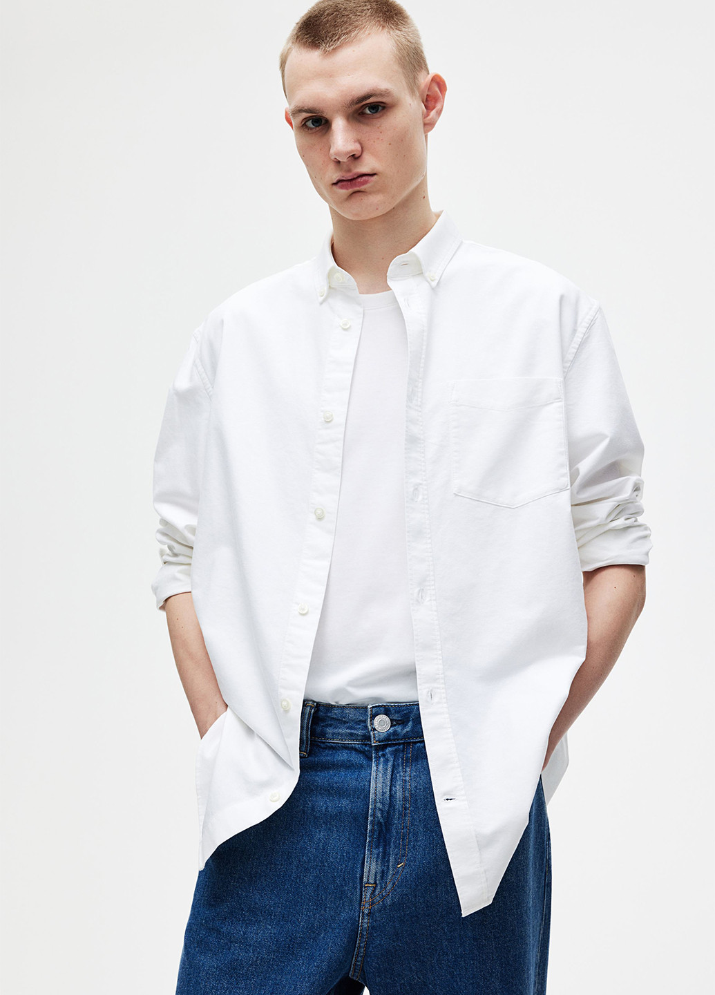 Белая классическая, кэжуал рубашка однотонная H&M