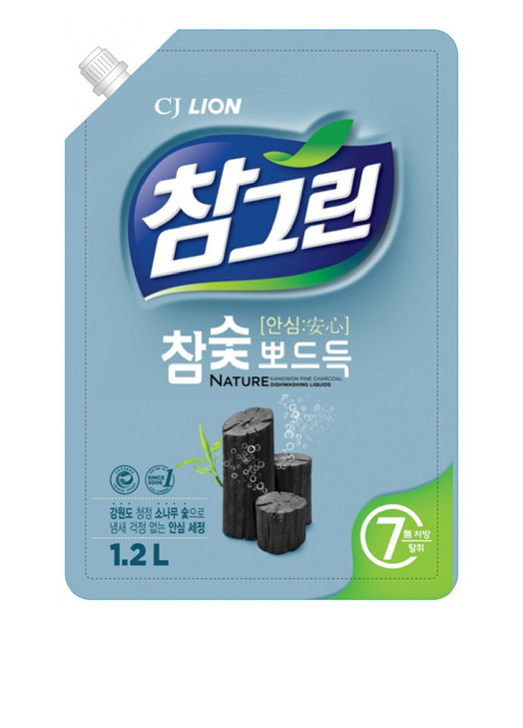 Средство для мытья посуды Древесный уголь, 1,2 л LION KOREA (124712351)