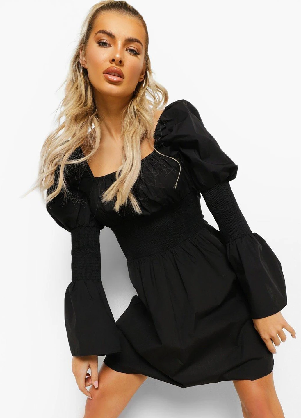 Черное кэжуал платье клеш Boohoo однотонное