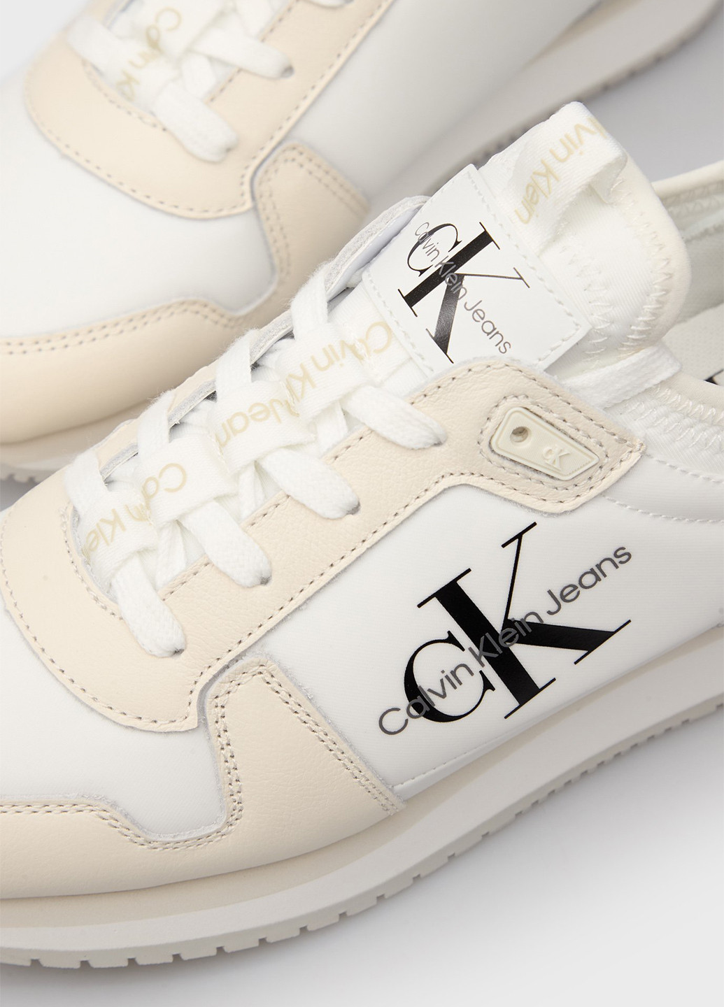 Кроссовки Calvin Klein Jeans белые демисезоны (366292704)
