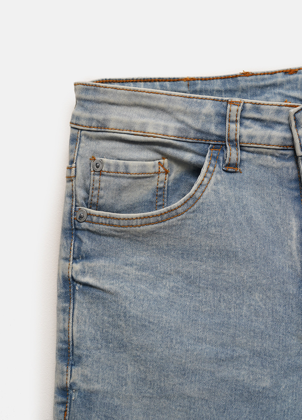 Светло-голубые демисезонные слим джинсы Lefties