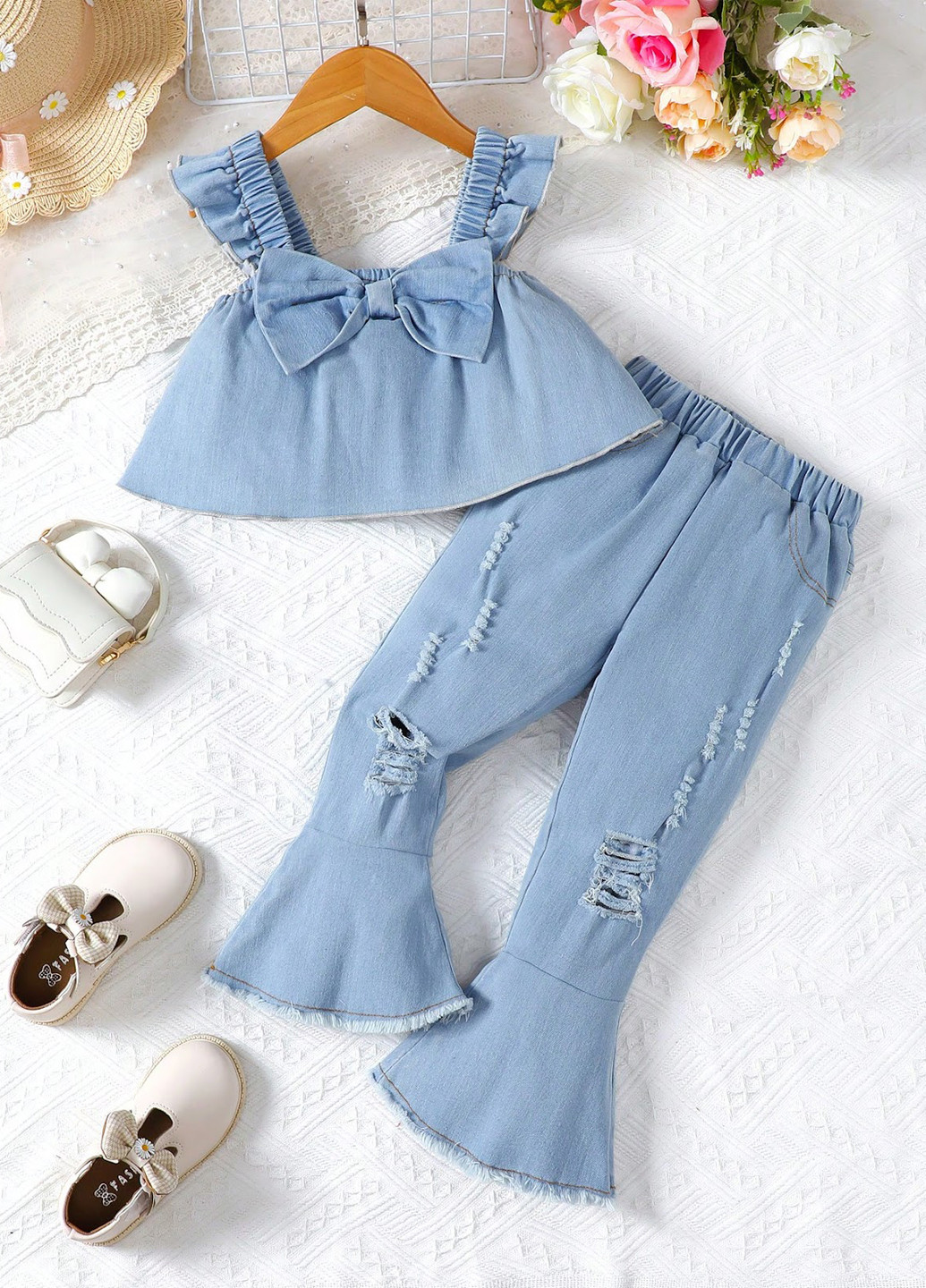 Голубой летний костюм (топ, джинсы) SHEIN