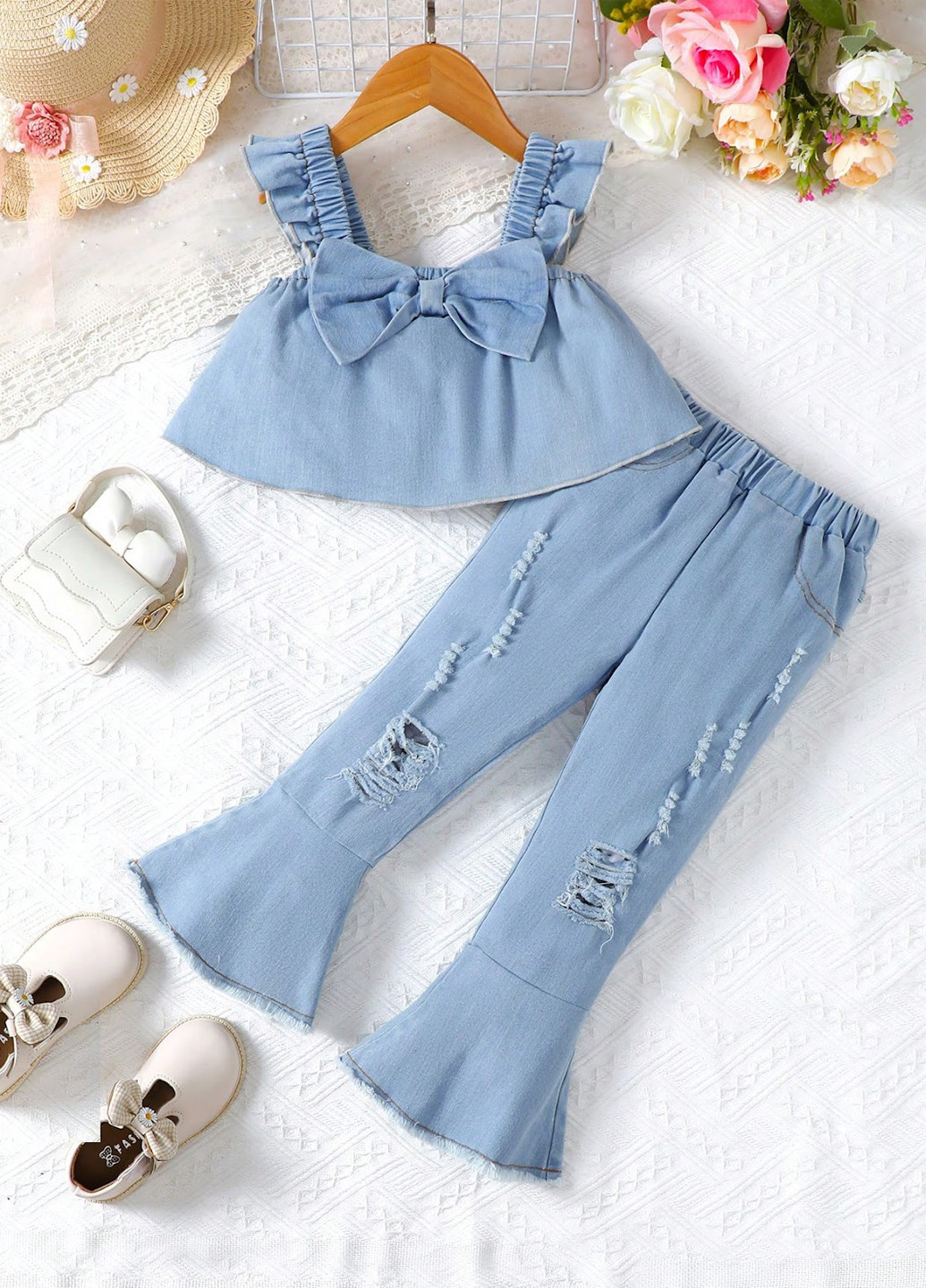 Голубой летний костюм (топ, джинсы) SHEIN