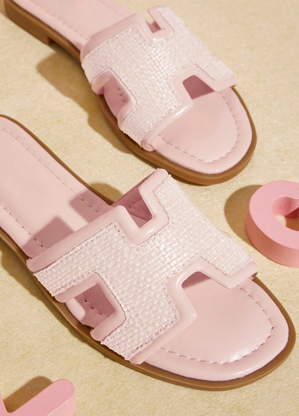 Светло-розовые пляжные, кэжуал шлепанцы SHEIN плетение