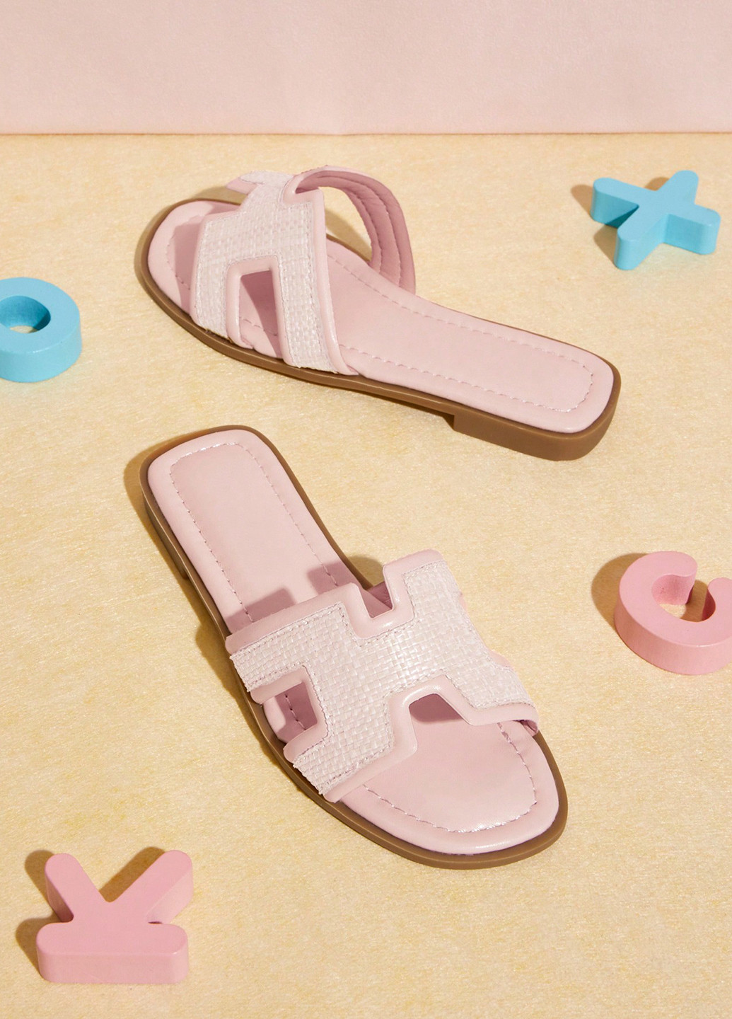 Светло-розовые пляжные, кэжуал шлепанцы SHEIN плетение