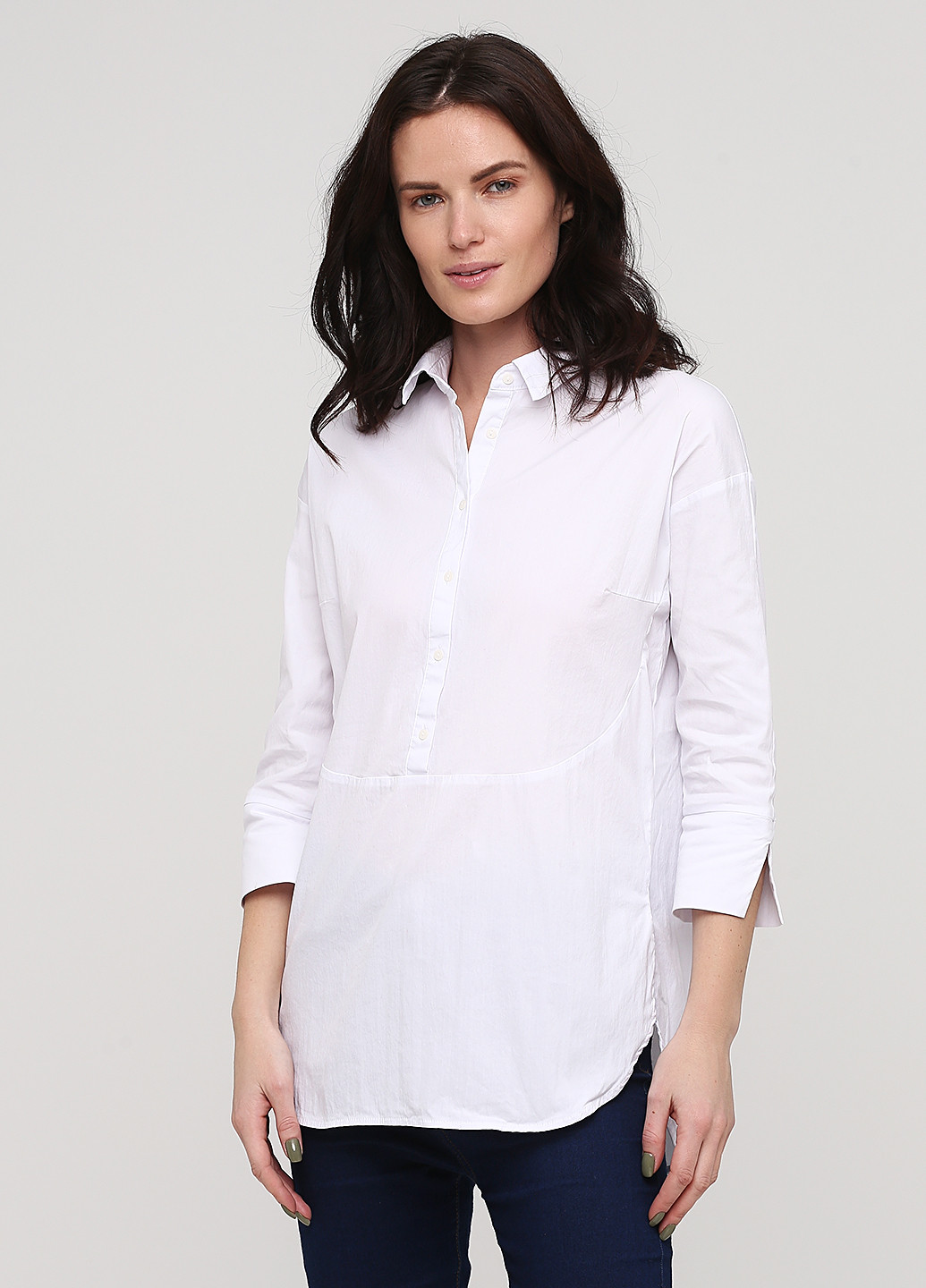 Белая классическая рубашка однотонная Betty & Co