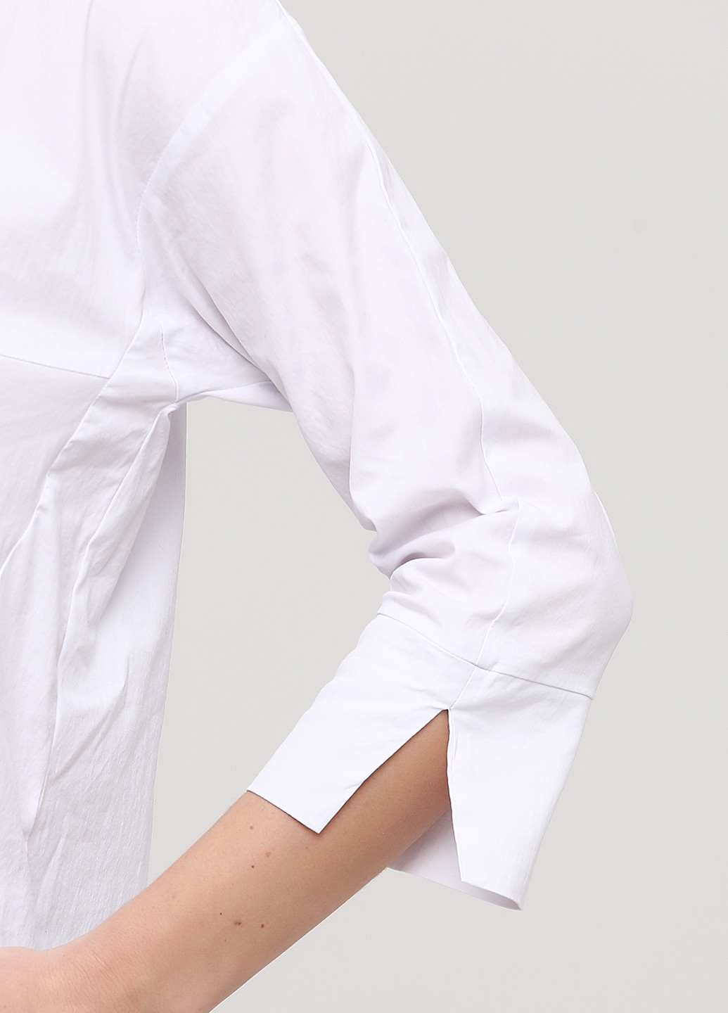 Белая классическая рубашка однотонная Betty & Co