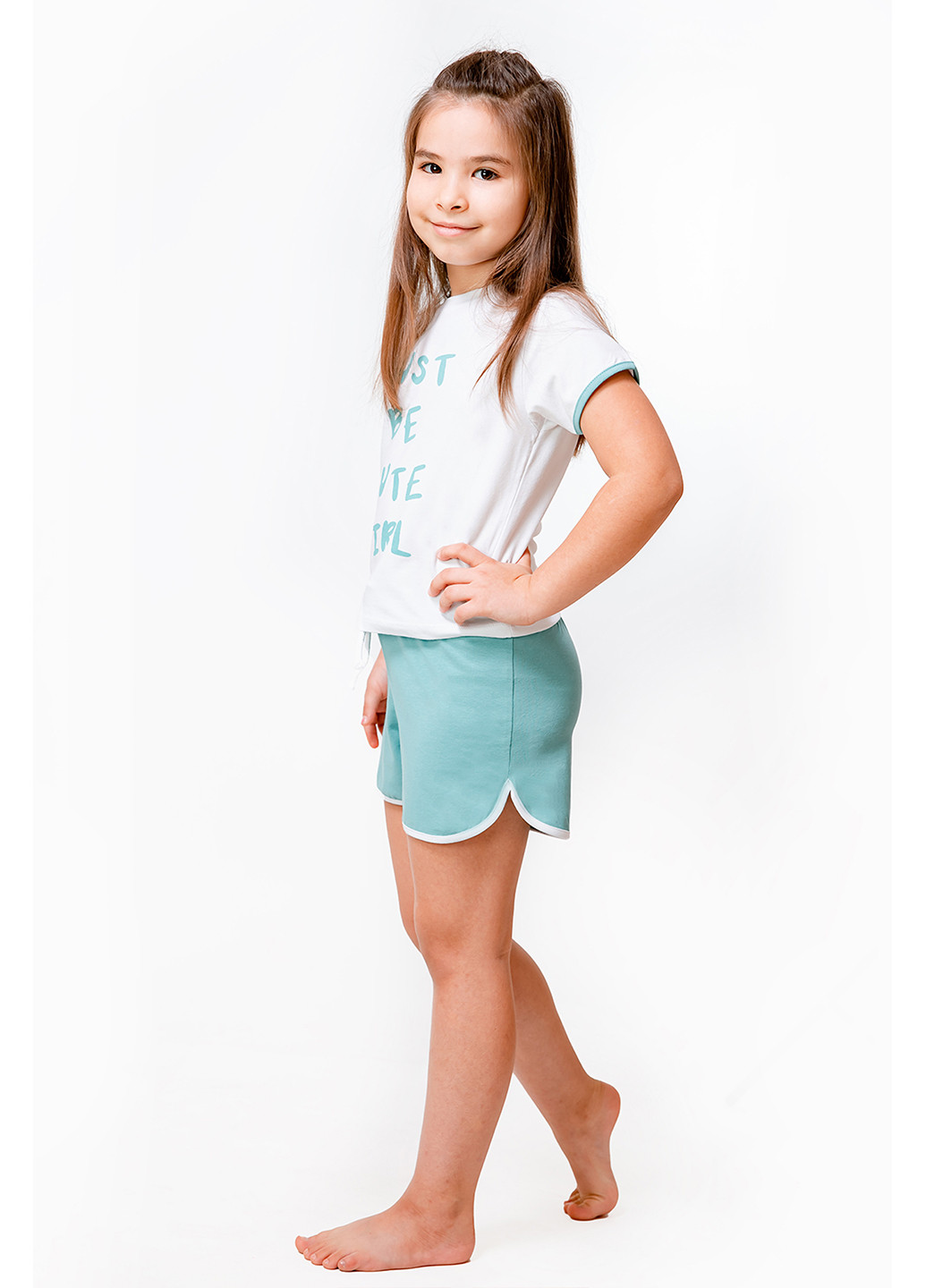 Зелений літній комплект для дівчинки (футболка з шортами) Kosta