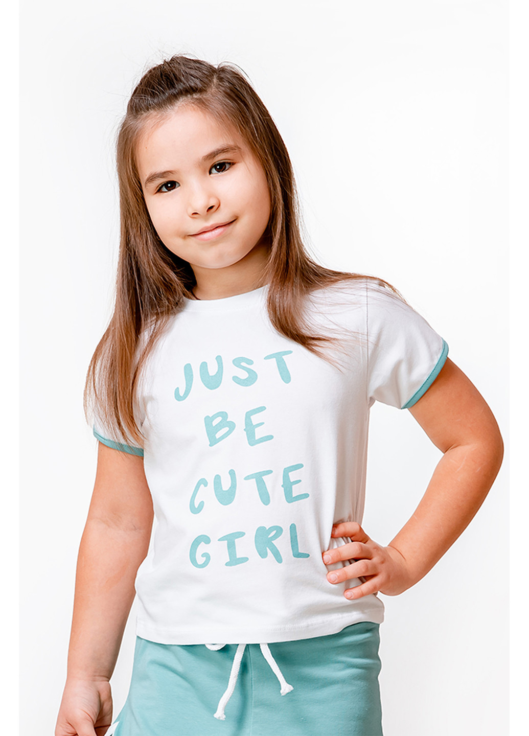 Зеленый летний комплект для девочки (футболка с шортами) Kosta