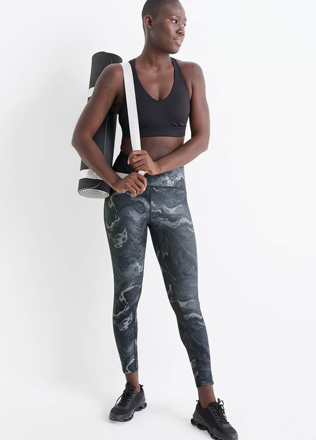 Темно-серые демисезонные леггинсы C&A