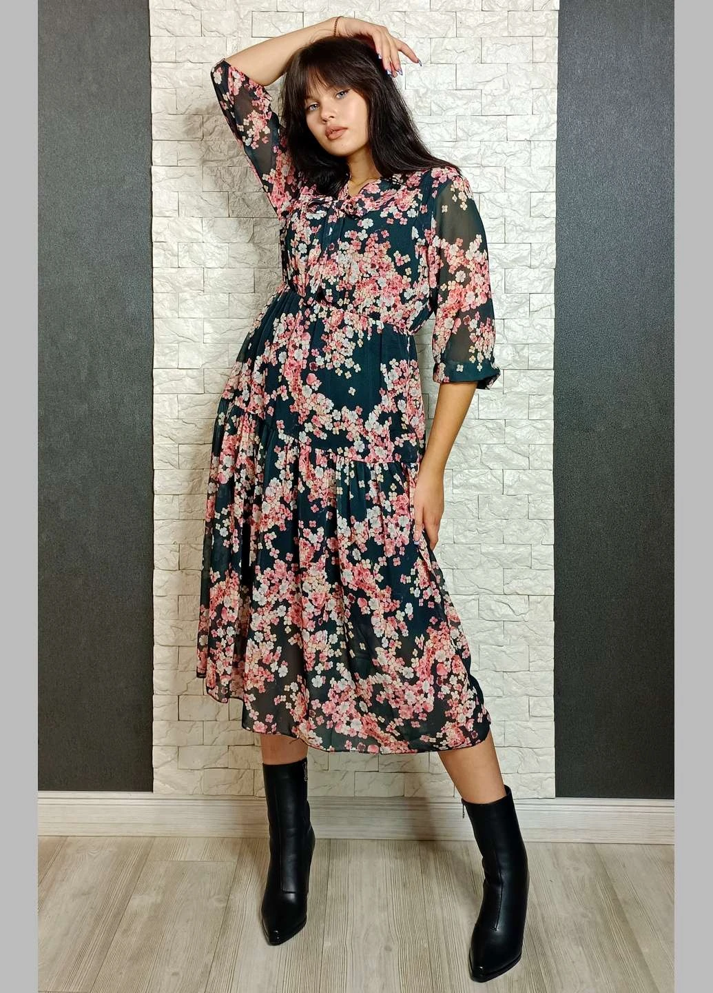 Темно-зелена кежуал сукня а-силует Moda з квітковим принтом