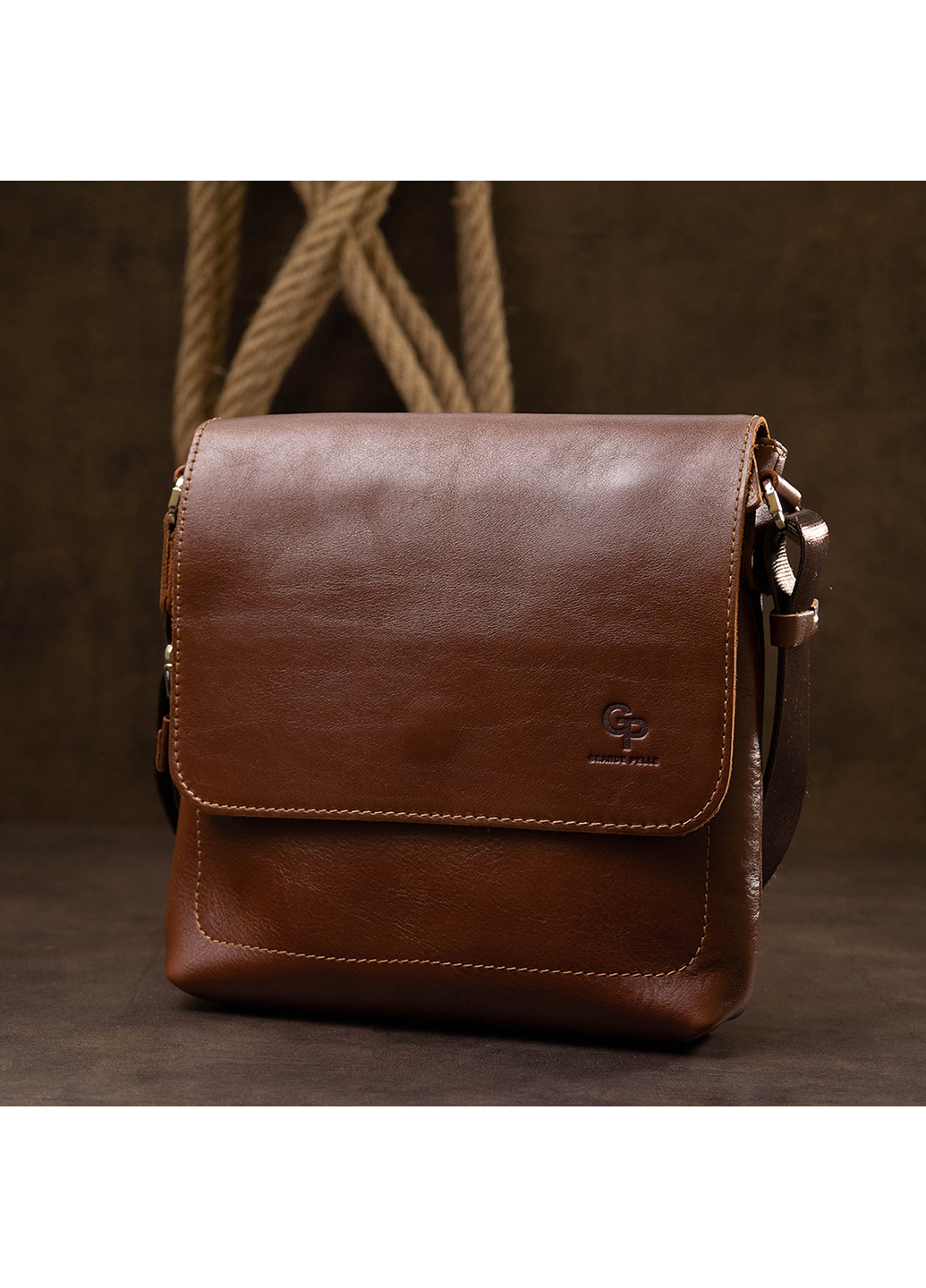 Мужская кожаная сумка через плечо 24х24х5 см Grande Pelle (250097066)