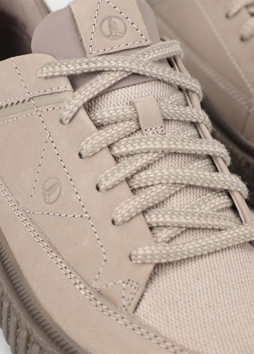 Бежеві кеди Clarks