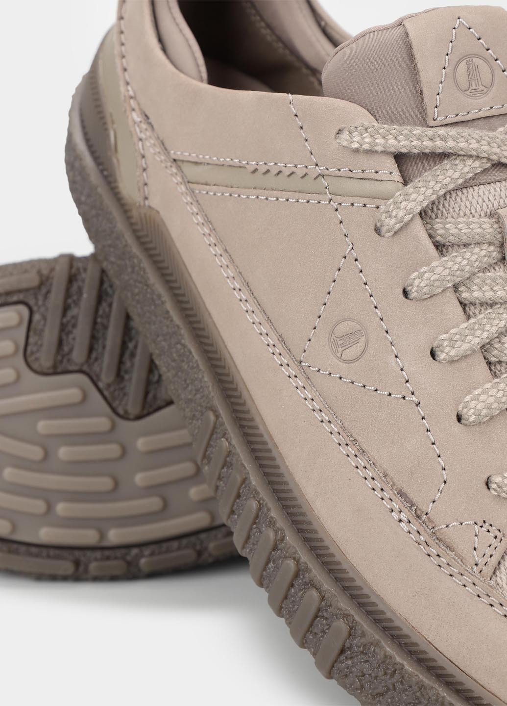 Бежеві кеди Clarks