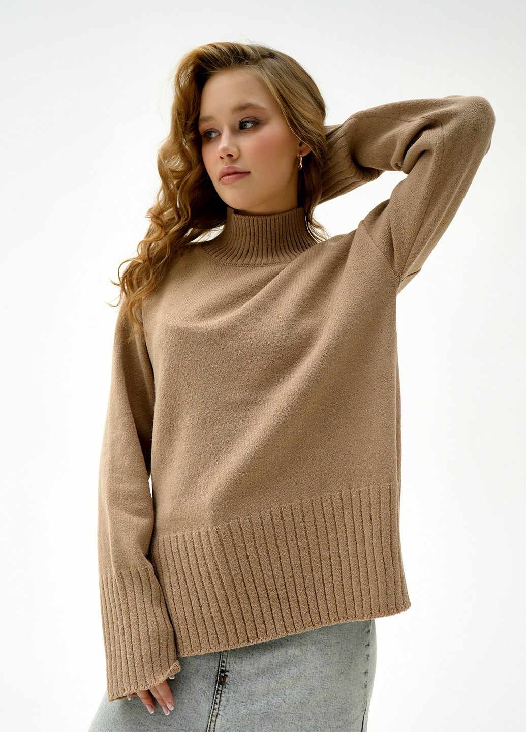 Светло-коричневый зимний свитер Sewel