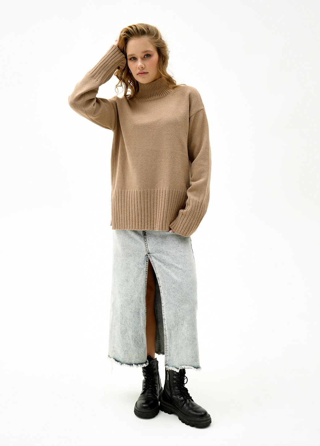 Светло-коричневый зимний свитер Sewel
