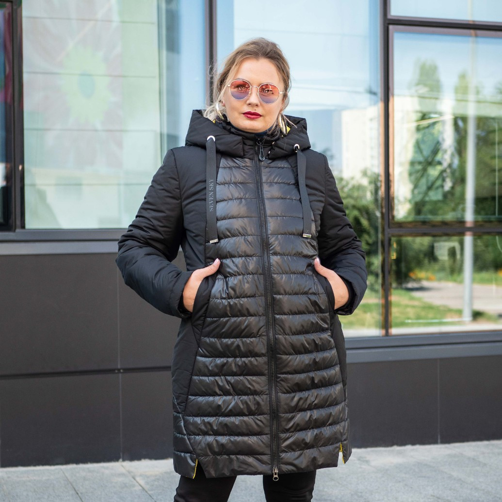Чорна демісезонна куртка жіноча осінь-весна великого розміру SK