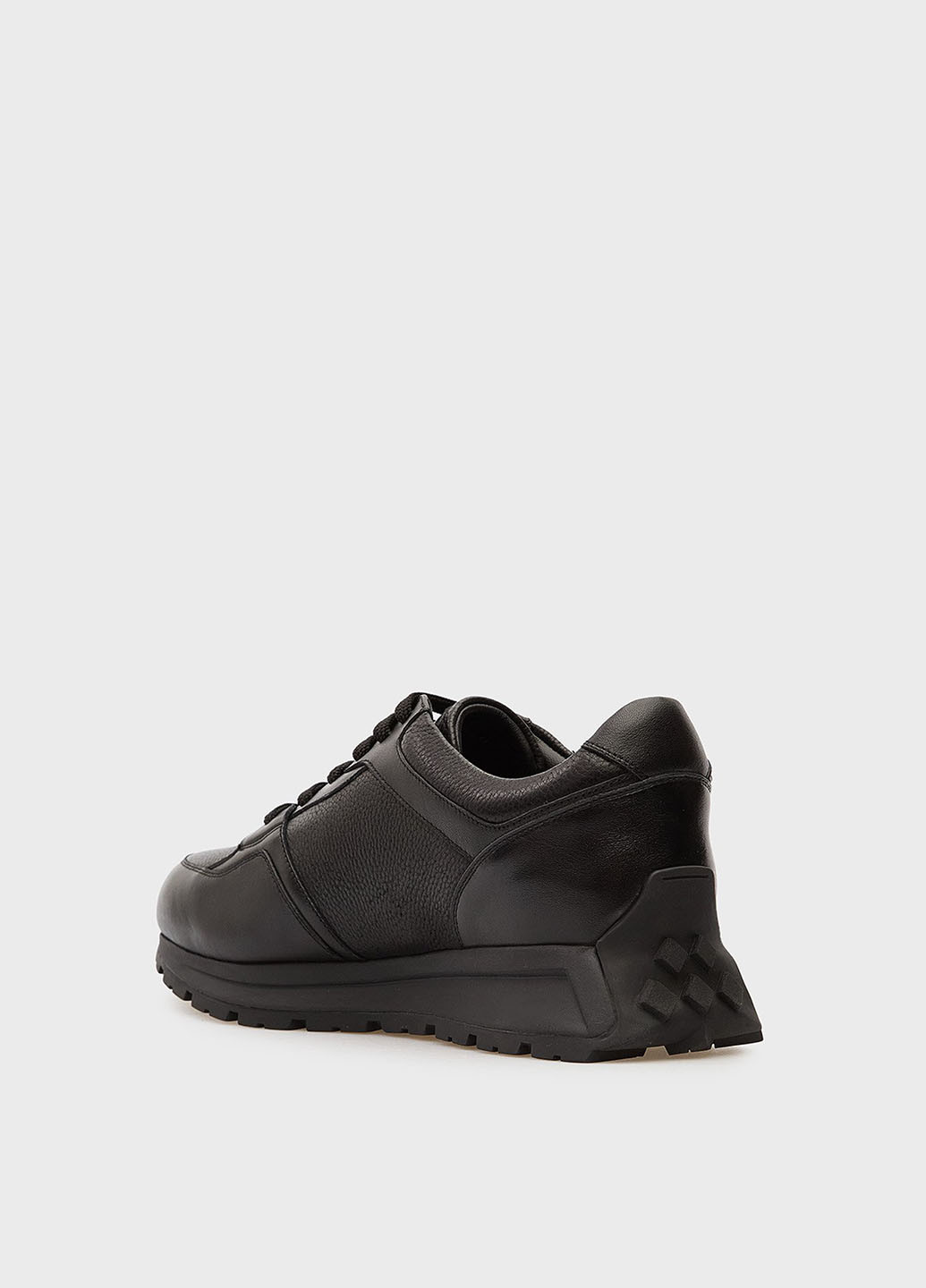 Черные всесезонные кроссовки PRPY