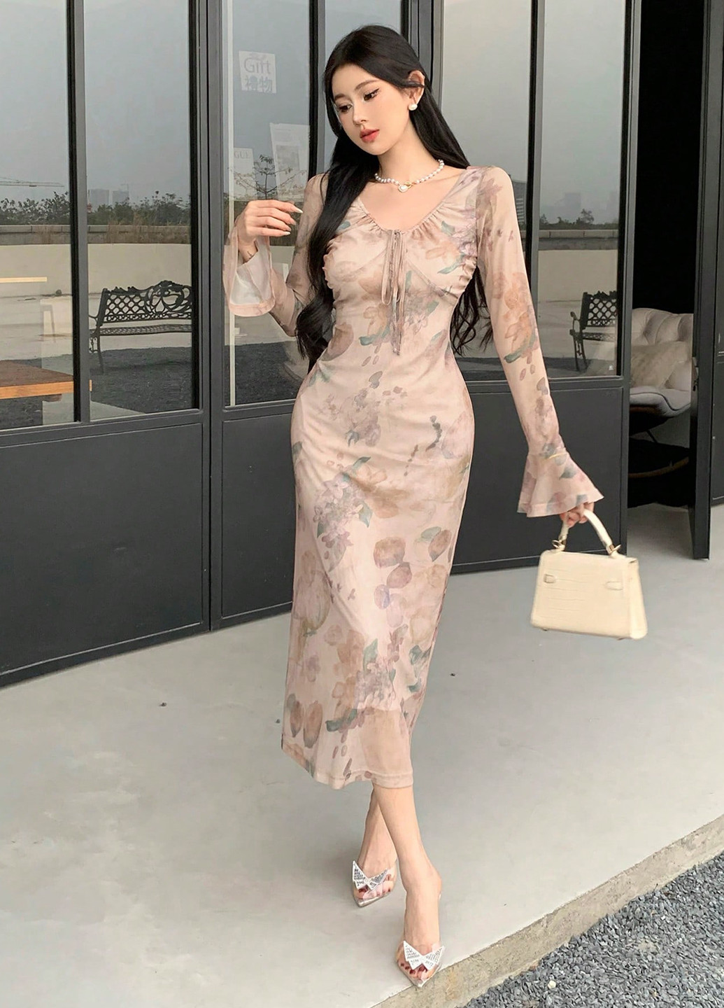 Бежева кежуал сукня SHEIN з квітковим принтом