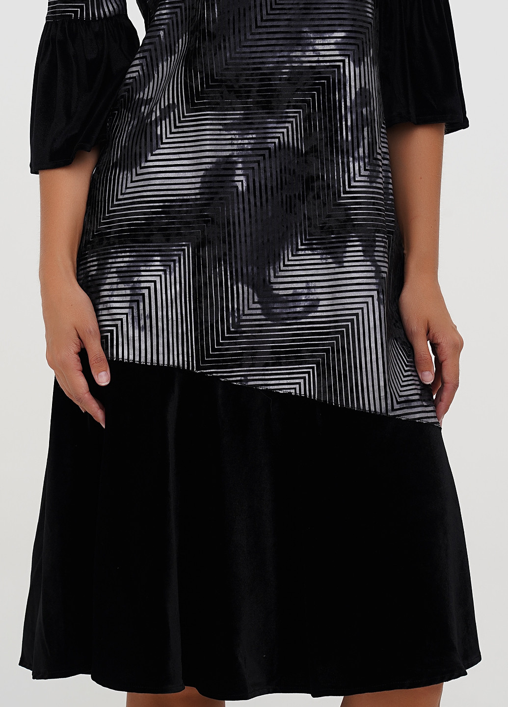 Сіра кежуал сукня Sassofono в смужку