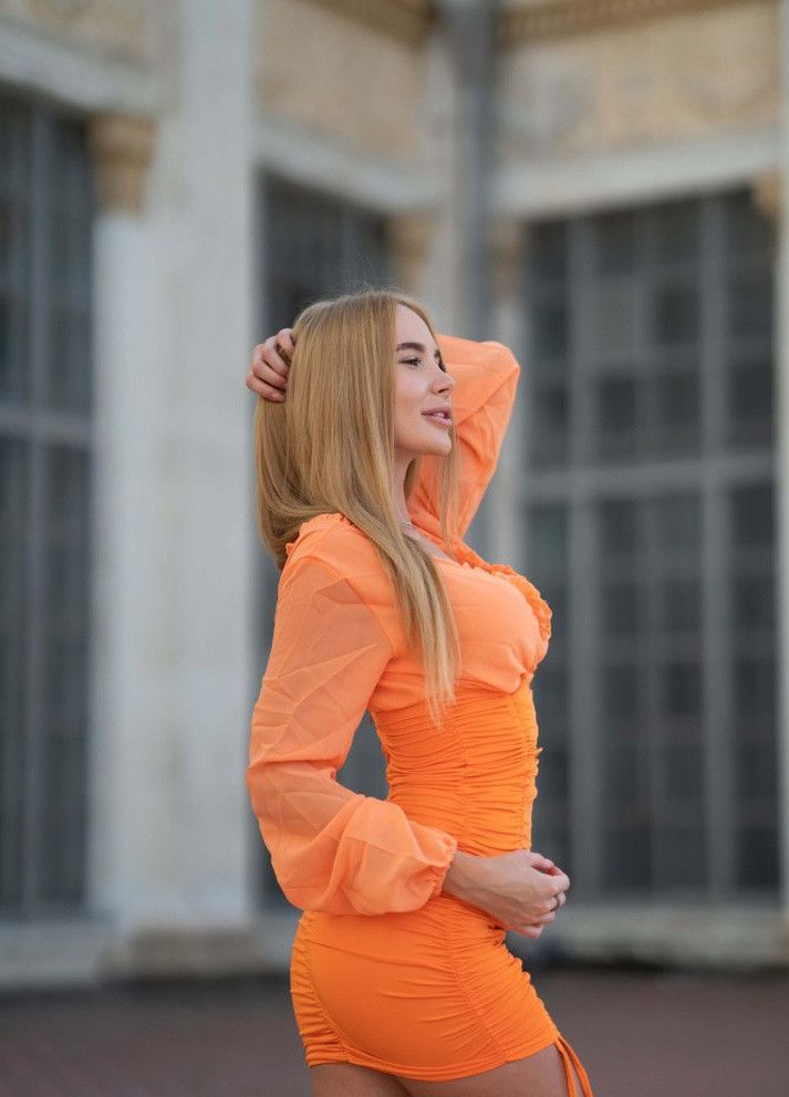 Оранжевое коктейльное шифоновое облегающее платье No Name однотонное