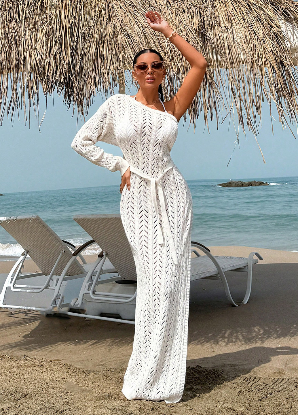 Молочное пляжное платье силуэтная, на одно плечо SHEIN однотонное