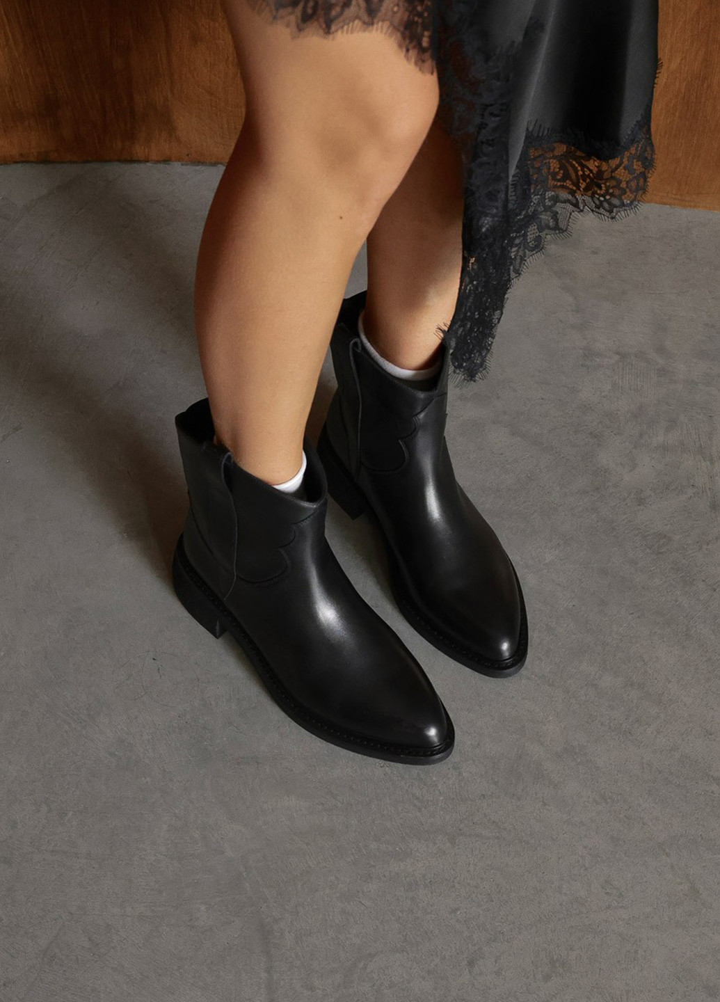 Осенние ботинки Le'BERDES без декора