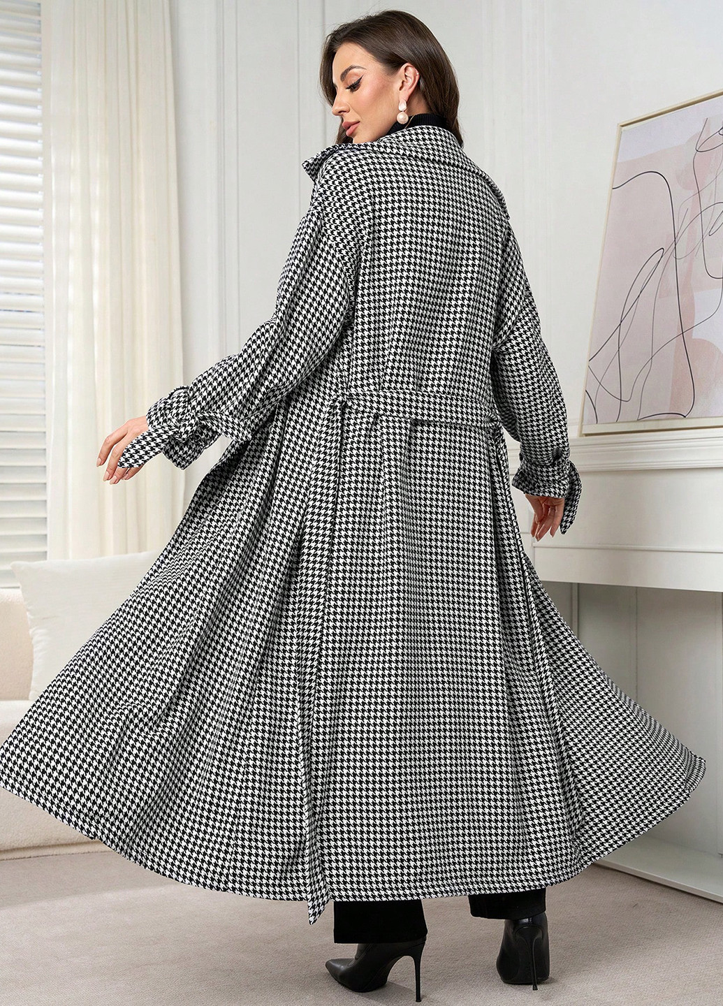 Черно-белое демисезонное Пальто двубортное SHEIN
