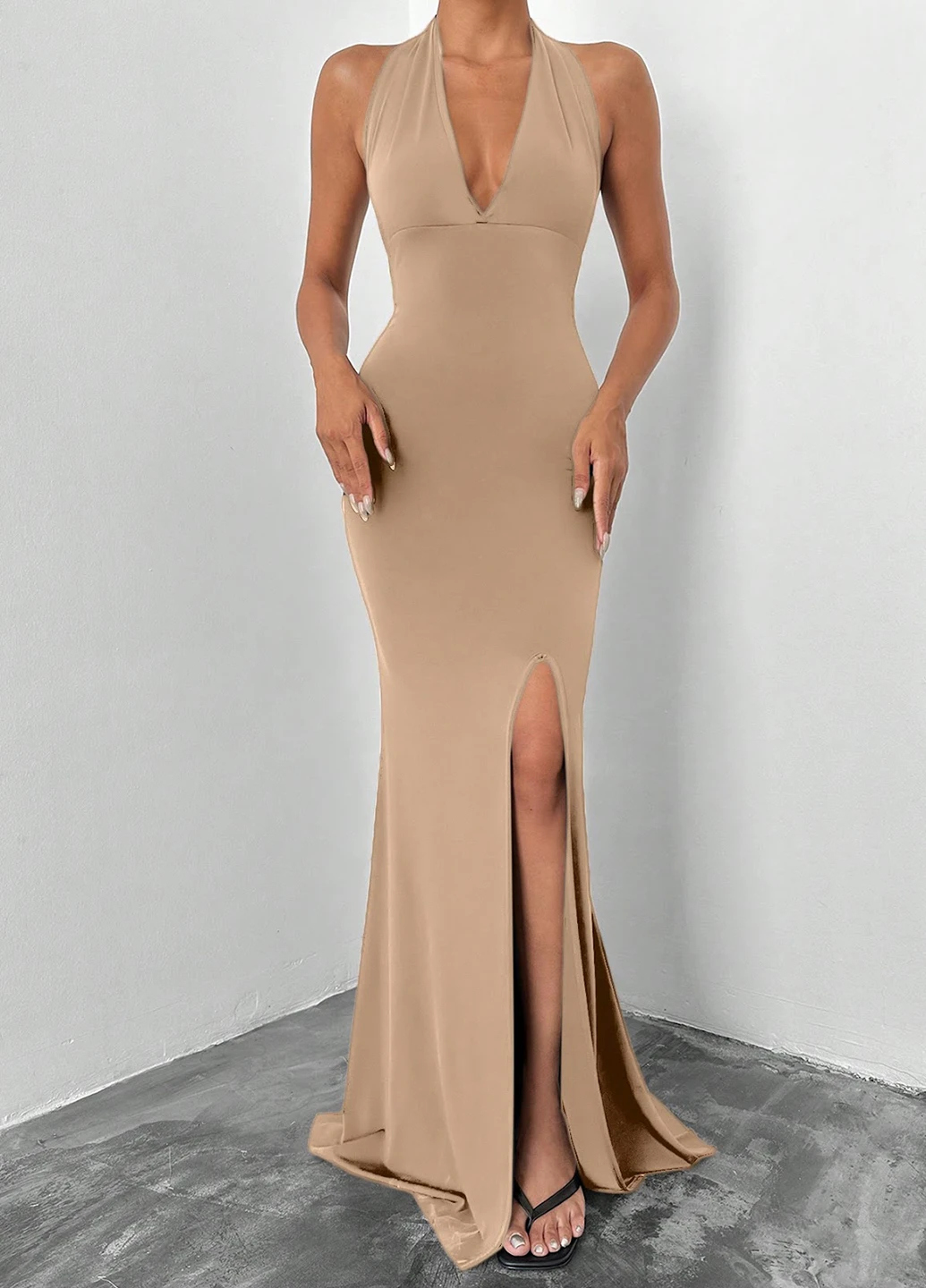 Світло-бежева вечірня сукня годе, з відкритою спиною SHEIN однотонна