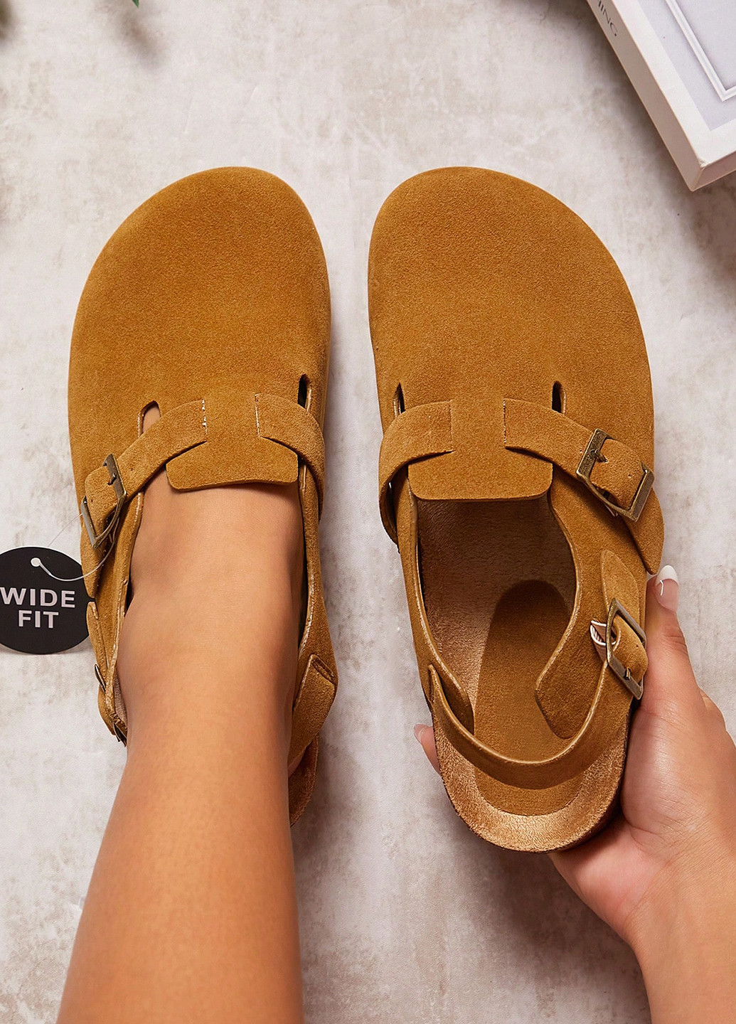 Охра туфли SHEIN без каблука с пряжкой