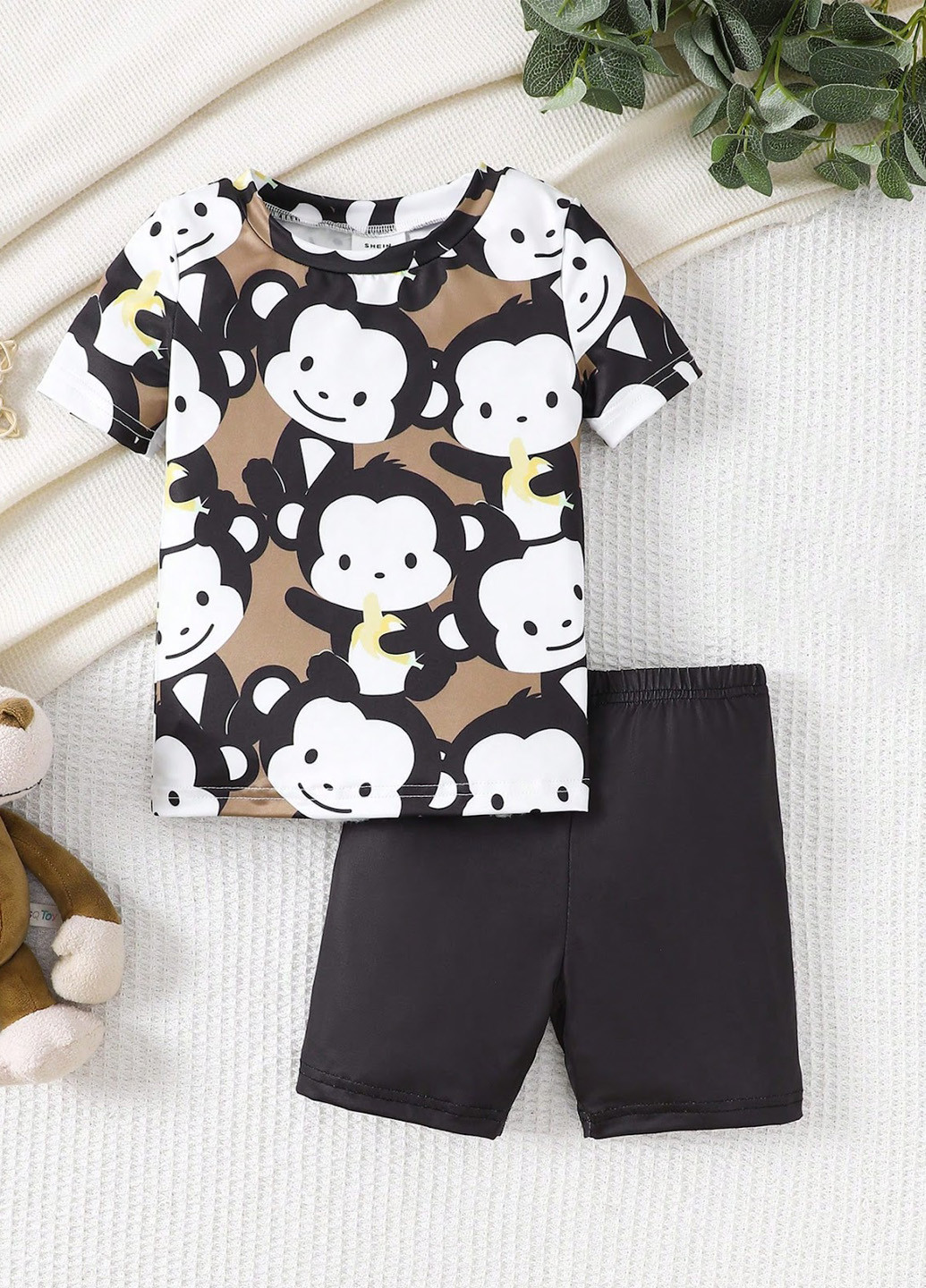 Комбінована всесезон піжама (футболка, шорти) футболка + шорти SHEIN