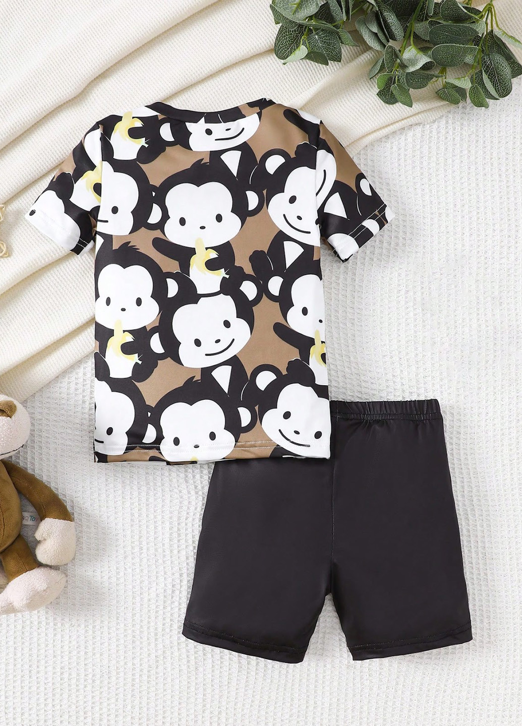 Комбінована всесезон піжама (футболка, шорти) футболка + шорти SHEIN