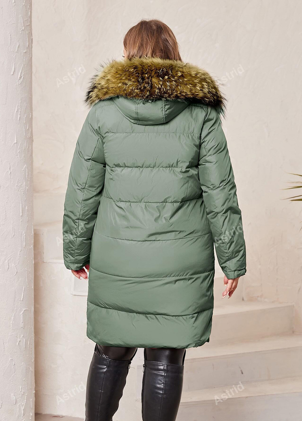 Оливковая зимняя куртка Astrid