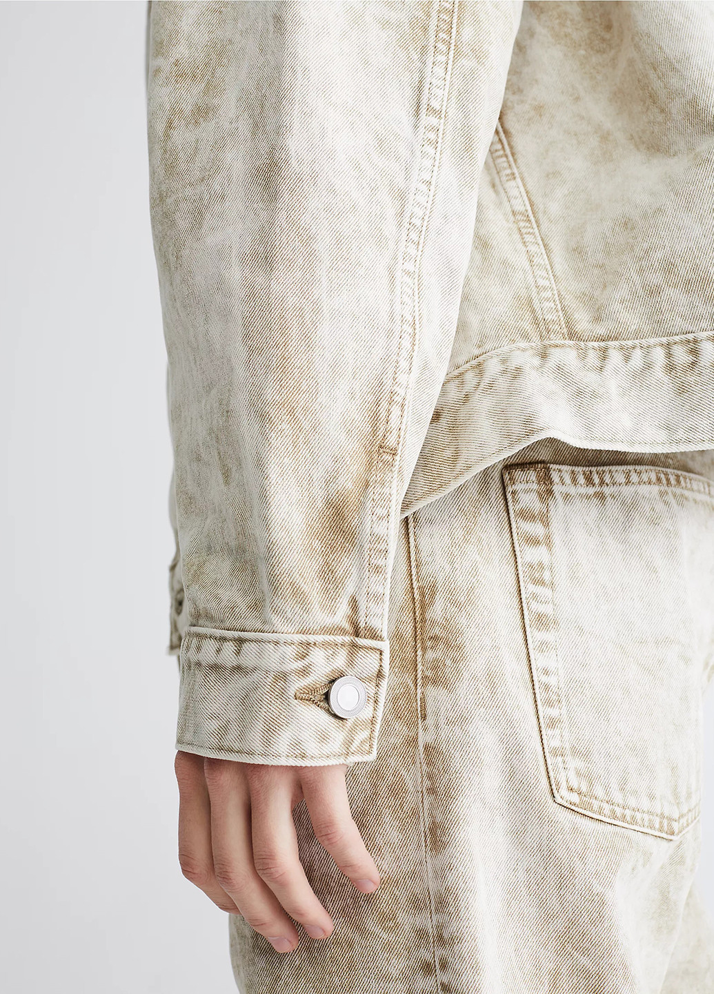 Бежева демісезонна куртка Calvin Klein