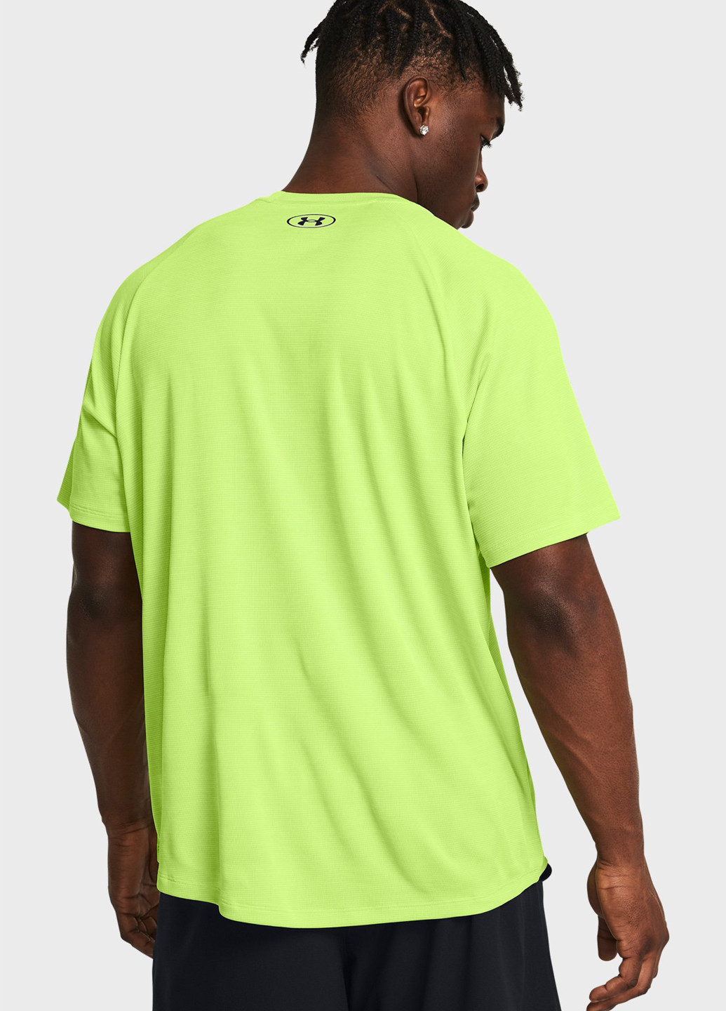 Салатова футболка Under Armour