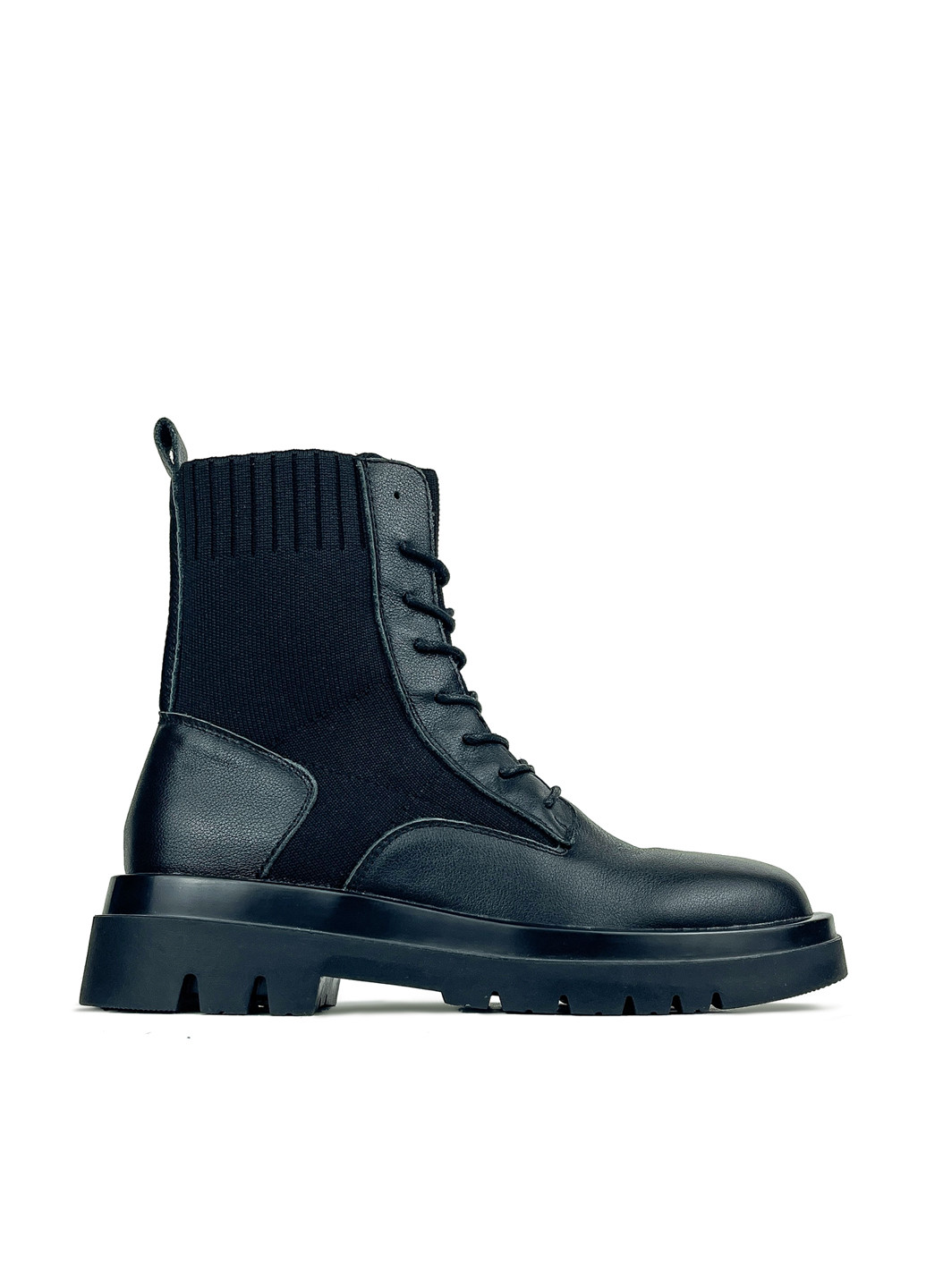 Осенние высокие женские ботинки на шнурках черные эко кожа Fashion из искусственной кожи