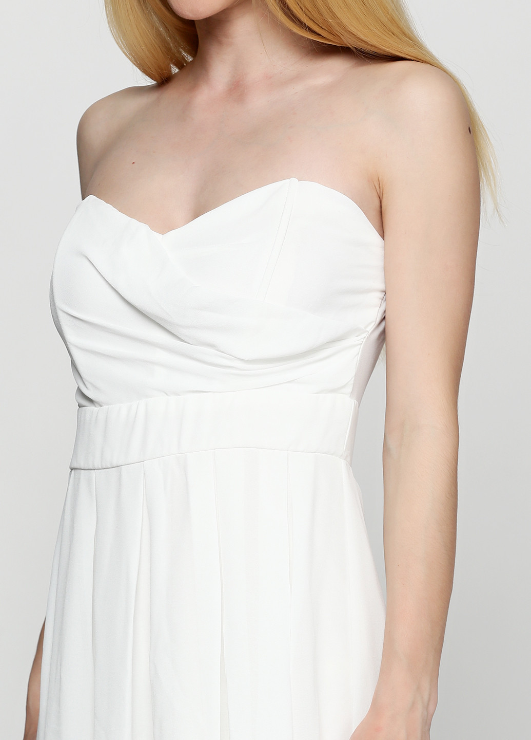 Белое кэжуал платье TFNC London однотонное