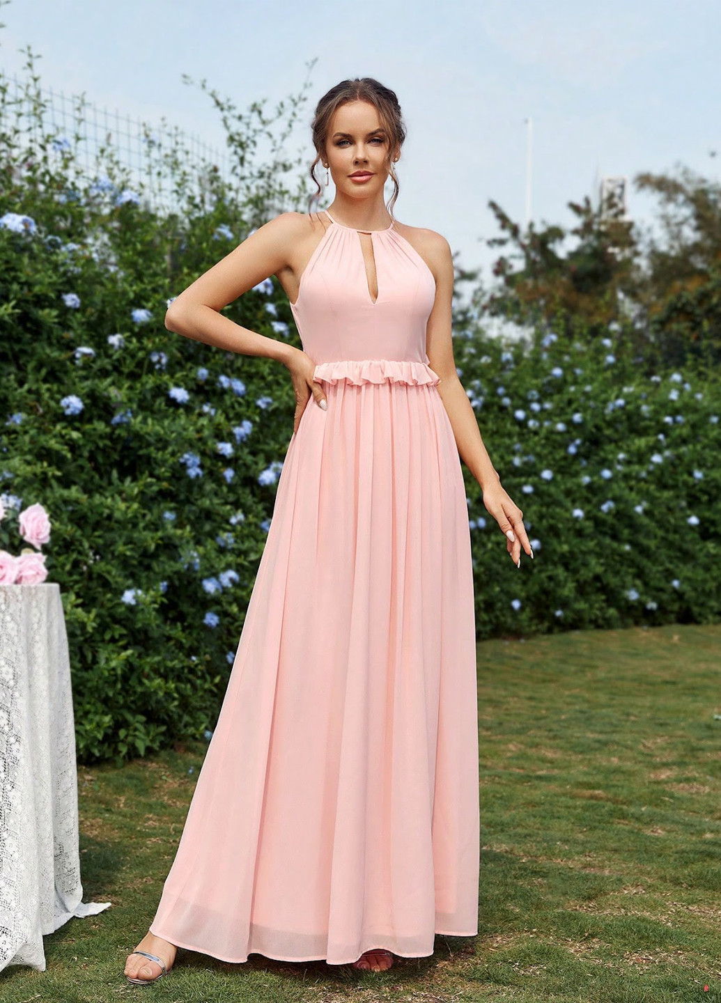 Светло-розовое вечернее платье в стиле ампир, с открытой спиной SHEIN однотонное