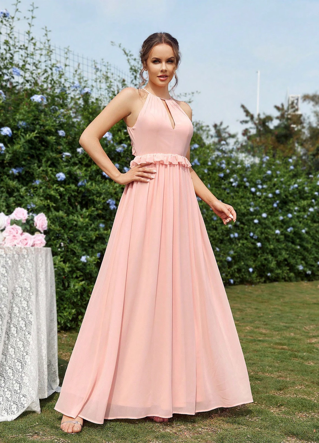 Светло-розовое вечернее платье в стиле ампир, с открытой спиной SHEIN однотонное