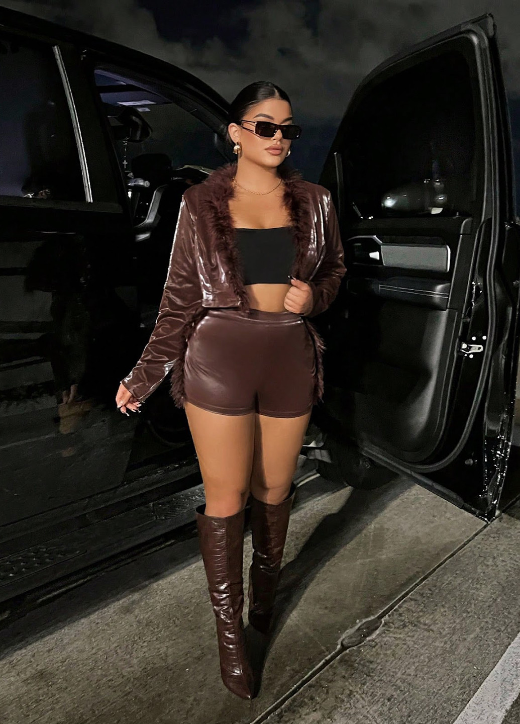 Темно-коричнева демісезонна куртка SHEIN