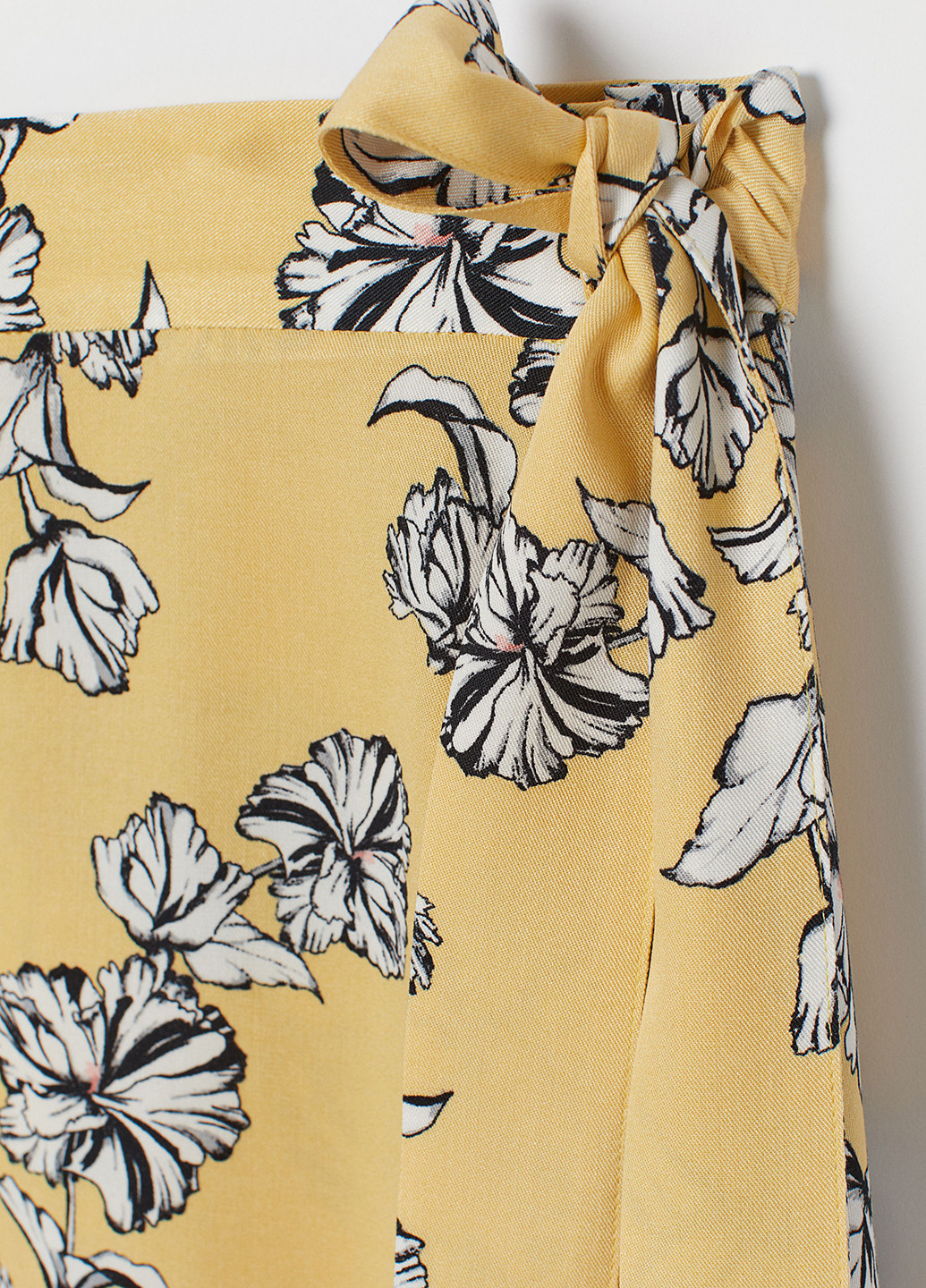 Желтая кэжуал цветочной расцветки юбка H&M+ а-силуэта (трапеция)