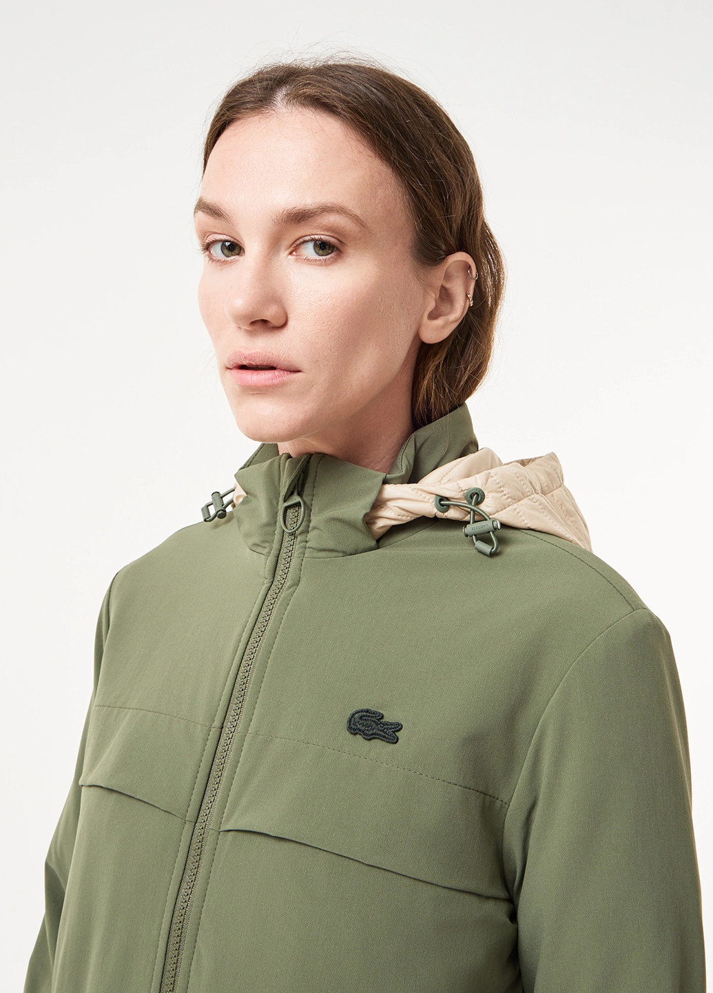 Оливкова демісезонна куртка Lacoste