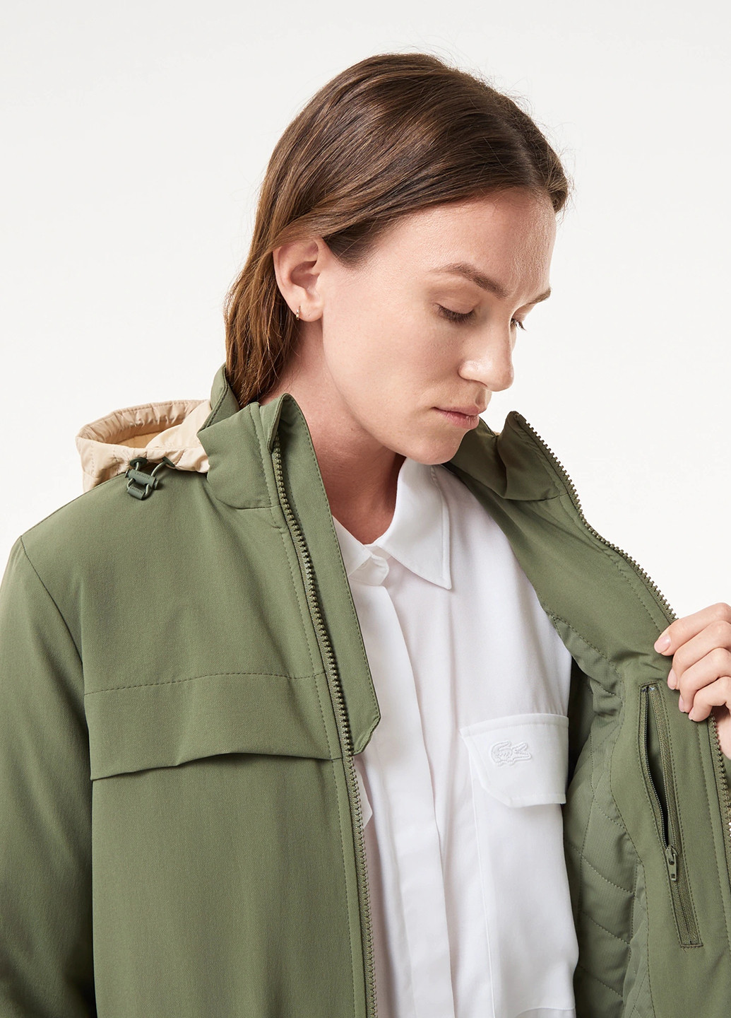 Оливкова демісезонна куртка Lacoste