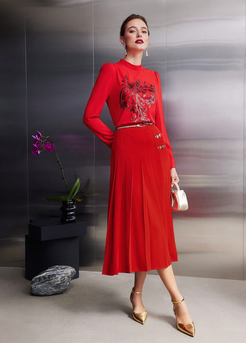 Красная кэжуал однотонная юбка SHEIN плиссе, а-силуэта (трапеция)