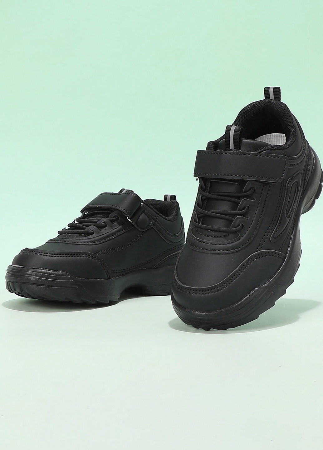 Чорні Осінні кросівки SHEIN