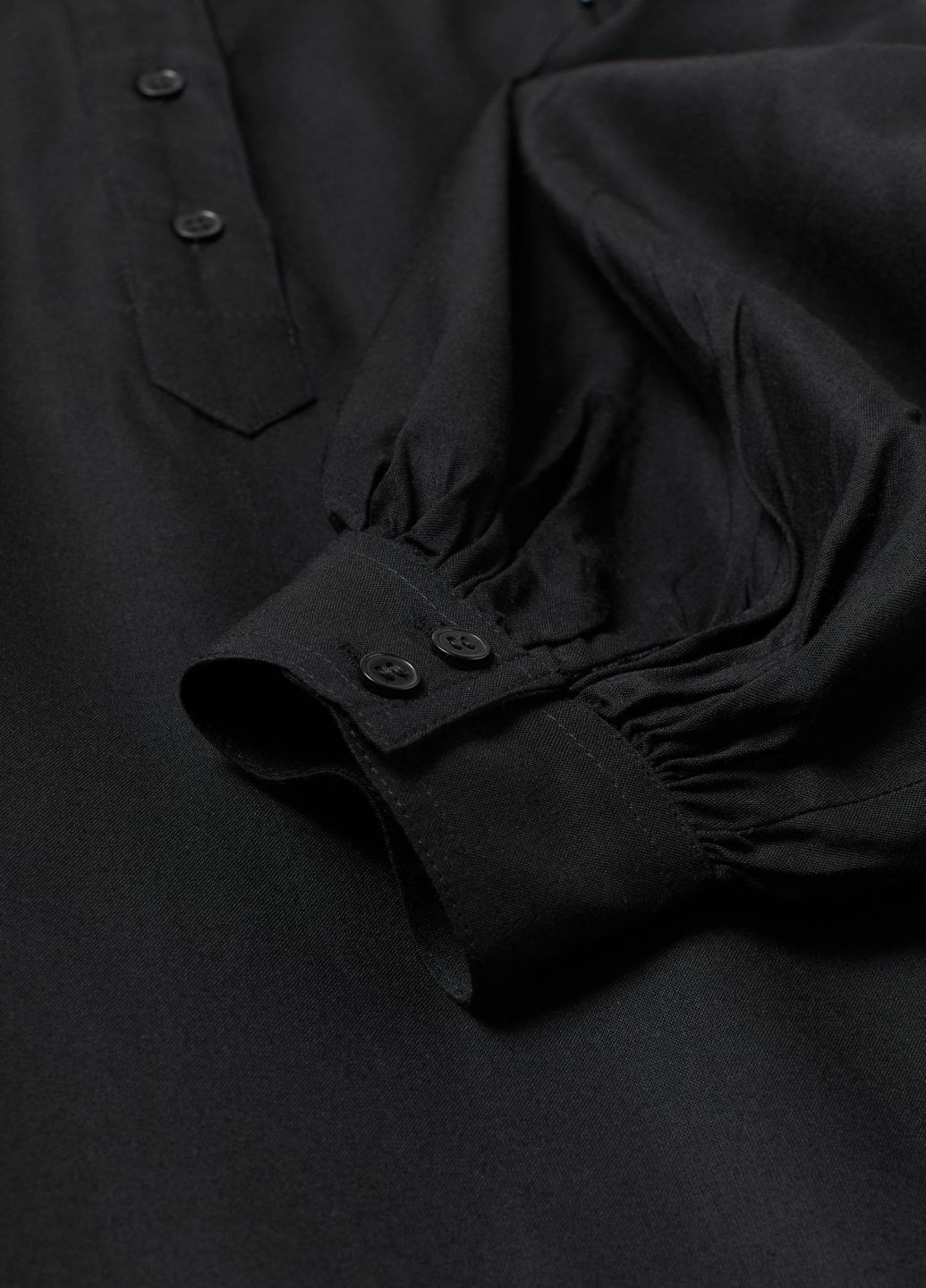 Черное кэжуал платье H&M однотонное